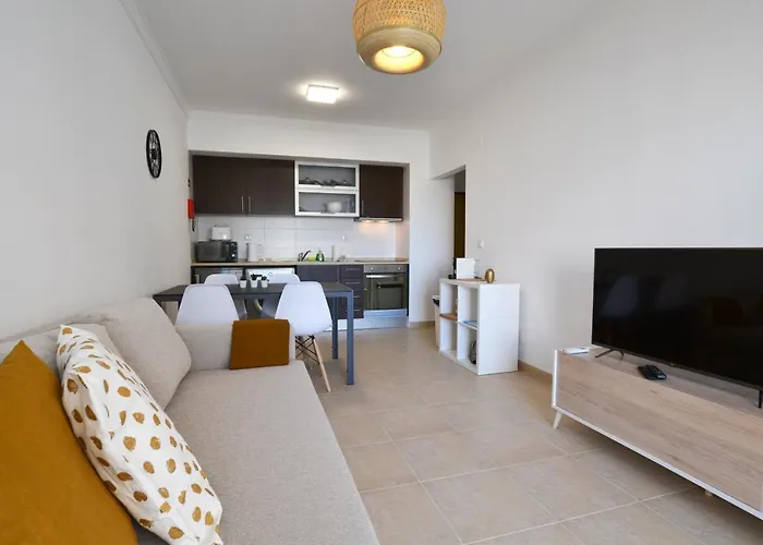 Refuge By Algest * Portimão